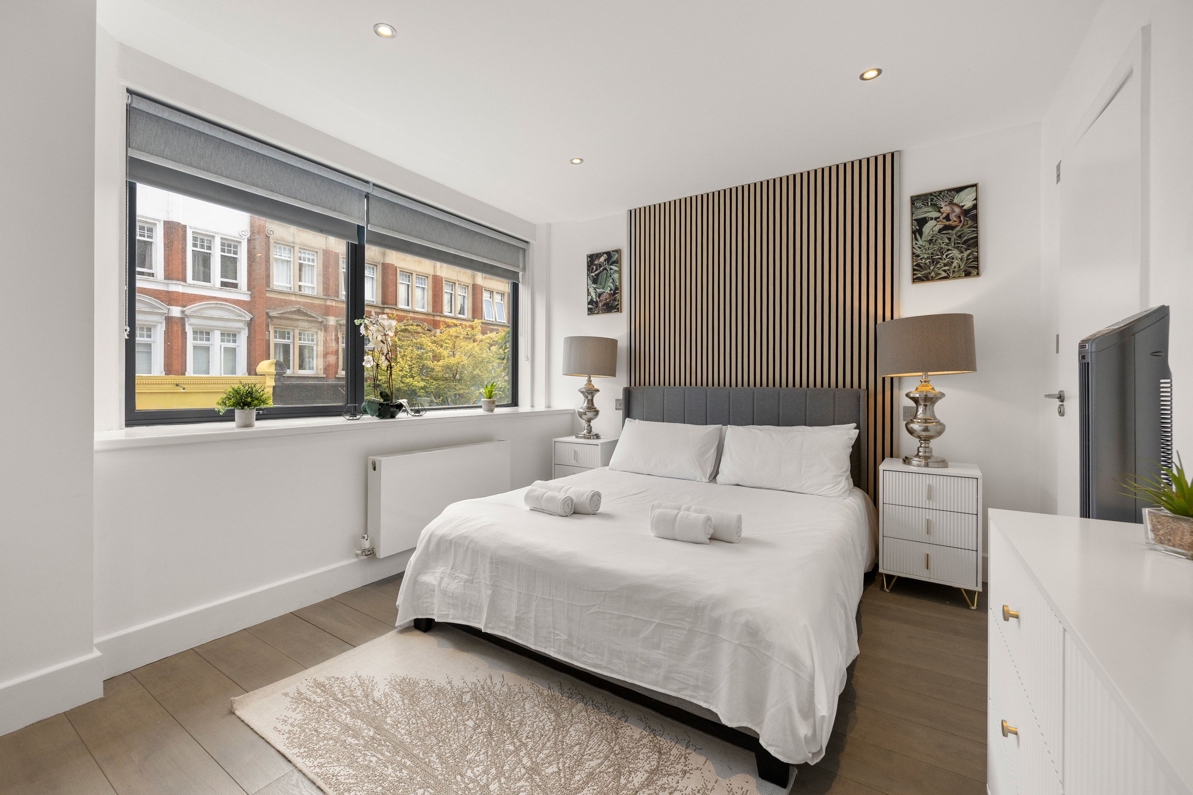 Perfect Modern Urban Luxury 2-Bedroom Haven on Arthur Road SW19 8AE Wimbledon — photo 1 of 6