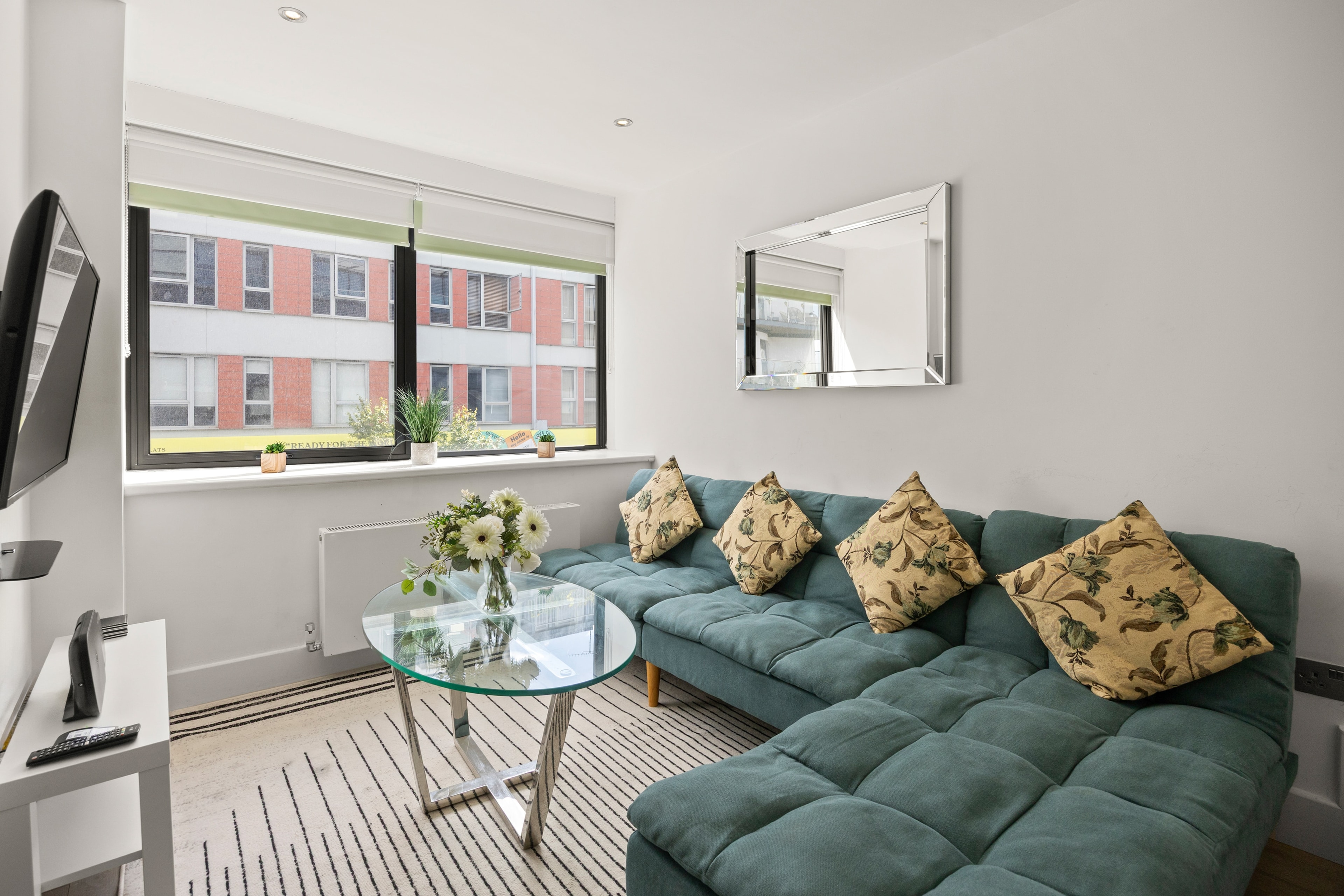 Modern 2Bedroom Comfort Apt. Wimbledon Park London — photo 1 of 6